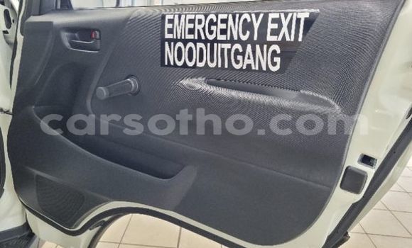 Acheter Occasion Voiture Toyota Aqua Blanc à Maseru, Maseru Acheter Occasion Voiture Toyota Aqua Blanc à Maseru, Maseru