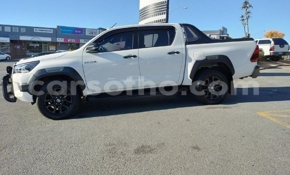 اشتري مستعمل Toyota Hilux White سيارة في Maseru في Maseru اشتري مستعمل Toyota Hilux White سيارة في Maseru في Maseru