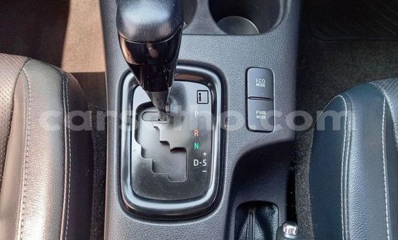 اشتري مستعمل Toyota Hilux White سيارة في Maseru في Maseru اشتري مستعمل Toyota Hilux White سيارة في Maseru في Maseru