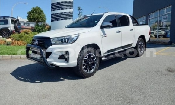 اشتري مستعمل Toyota Hilux White سيارة في Maseru في Maseru اشتري مستعمل Toyota Hilux White سيارة في Maseru في Maseru
