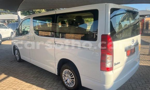 Sayi Na hannu Toyota Aqua White Mota in Maseru a Maseru Sayi Na hannu Toyota Aqua White Mota in Maseru a Maseru