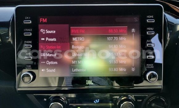 Sayi Na hannu Toyota Hilux White Mota in Maseru a Maseru Sayi Na hannu Toyota Hilux White Mota in Maseru a Maseru