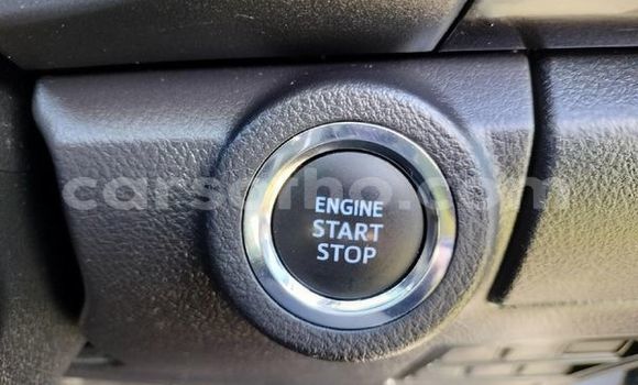 Sayi Na hannu Toyota Hilux White Mota in Maseru a Maseru Sayi Na hannu Toyota Hilux White Mota in Maseru a Maseru