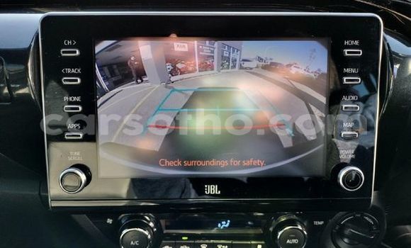 Sayi Na hannu Toyota Hilux White Mota in Maseru a Maseru Sayi Na hannu Toyota Hilux White Mota in Maseru a Maseru