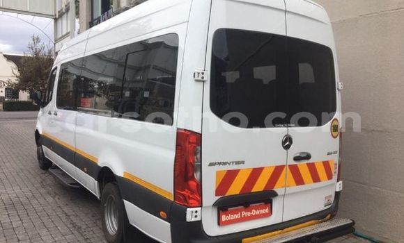 Acheter Occasion Voiture Mercedes Viano Blanc à Maseru, Maseru Acheter Occasion Voiture Mercedes Viano Blanc à Maseru, Maseru
