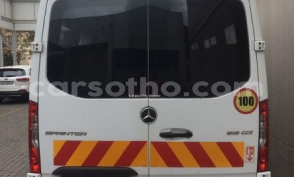 Acheter Occasion Voiture Mercedes Viano Blanc à Maseru, Maseru Acheter Occasion Voiture Mercedes Viano Blanc à Maseru, Maseru