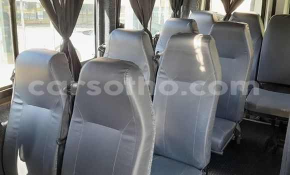 Acheter Occasion Voiture Mercedes Viano Blanc à Maseru, Maseru Acheter Occasion Voiture Mercedes Viano Blanc à Maseru, Maseru