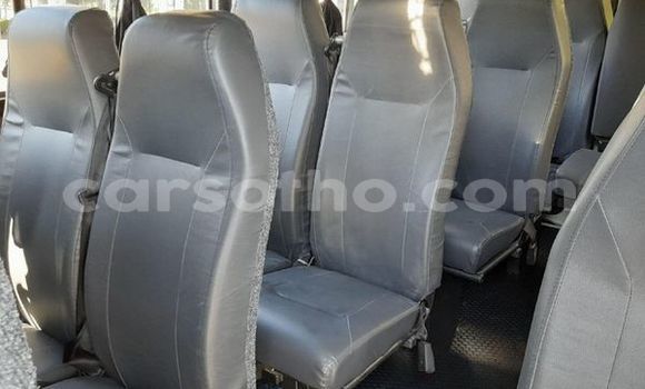 Acheter Occasion Voiture Mercedes Viano Blanc à Maseru, Maseru Acheter Occasion Voiture Mercedes Viano Blanc à Maseru, Maseru