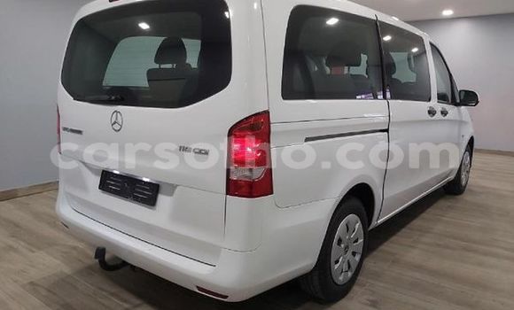 اشتري مستعمل Mercedes-Benz Vito White سيارة في Maseru في Maseru اشتري مستعمل Mercedes-Benz Vito White سيارة في Maseru في Maseru