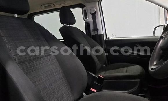 اشتري مستعمل Mercedes-Benz Vito White سيارة في Maseru في Maseru اشتري مستعمل Mercedes-Benz Vito White سيارة في Maseru في Maseru
