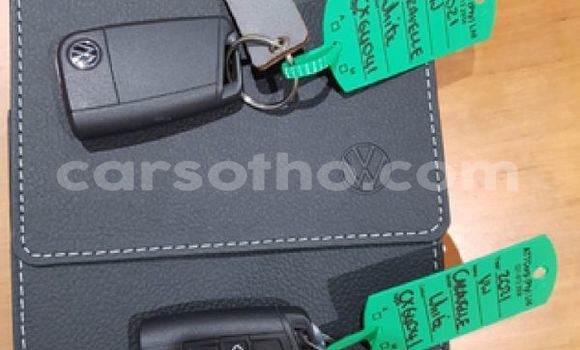 Sayi Na hannu Volkswagen Caravelle White Mota in Maseru a Maseru Sayi Na hannu Volkswagen Caravelle White Mota in Maseru a Maseru