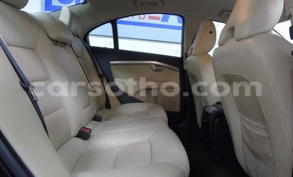 Buy Used Volvo S80 Blue Car in Roma in Maseru Buy Used Volvo S80 Blue Car in Roma in Maseru