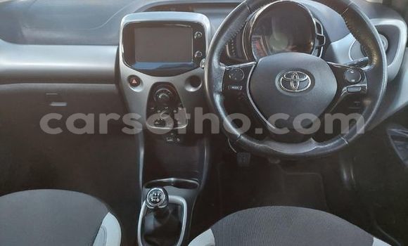 Sayi Na hannu Toyota Aygo White Mota in Maseru a Maseru Sayi Na hannu Toyota Aygo White Mota in Maseru a Maseru