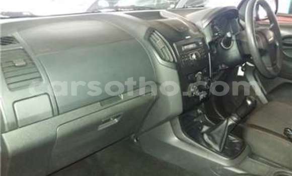 Acheter Occasion Voiture Isuzu KB Rouge à Maseru, Maseru Acheter Occasion Voiture Isuzu KB Rouge à Maseru, Maseru