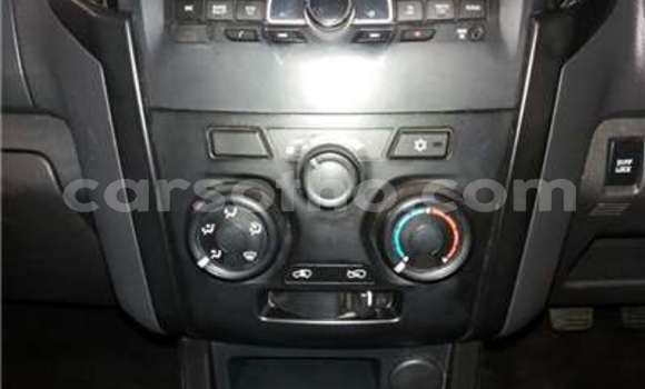 Acheter Occasion Voiture Isuzu KB Rouge à Maseru, Maseru Acheter Occasion Voiture Isuzu KB Rouge à Maseru, Maseru