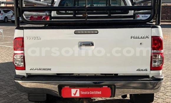 Buy Used Toyota Hilux White Car in Maseru in Maseru Buy Used Toyota Hilux White Car in Maseru in Maseru