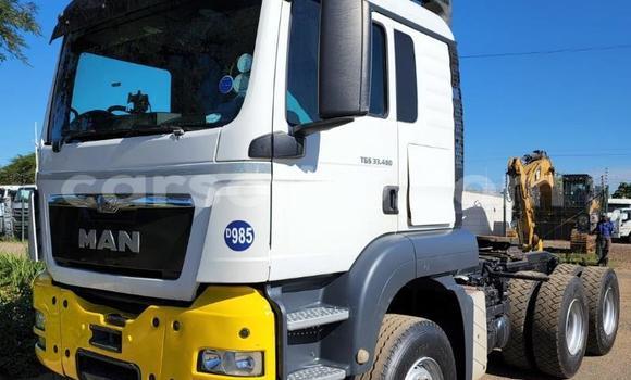 Acheter Occasion Utilitaire Man Silent Blanc à Maseru, Maseru Acheter Occasion Utilitaire Man Silent Blanc à Maseru, Maseru