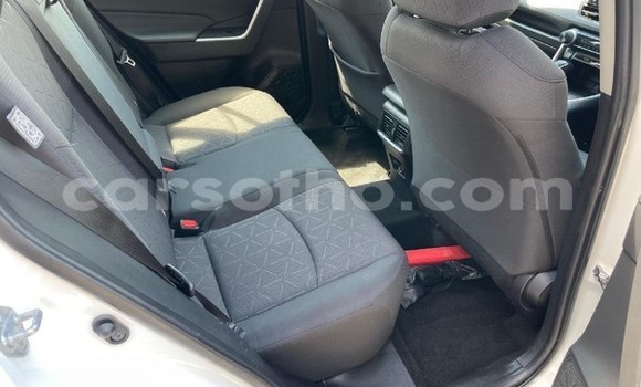 اشتري مستعمل Toyota RAV4 White سيارة في Maseru في Maseru اشتري مستعمل Toyota RAV4 White سيارة في Maseru في Maseru