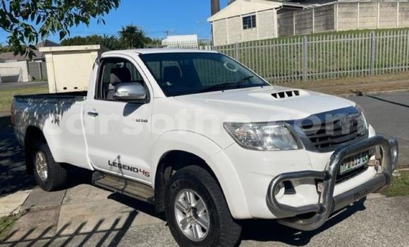Buy Used Toyota Hilux White Car in Maseru in Maseru Buy Used Toyota Hilux White Car in Maseru in Maseru