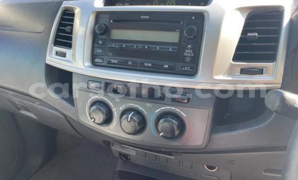 Buy Used Toyota Hilux White Car in Maseru in Maseru Buy Used Toyota Hilux White Car in Maseru in Maseru