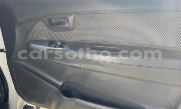 Buy Used Toyota Hilux White Car in Maseru in Maseru Buy Used Toyota Hilux White Car in Maseru in Maseru