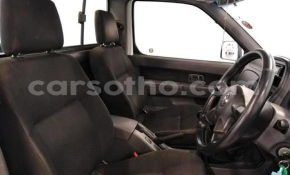 Sayi Na hannu Nissan Hardbody White Mota in Maseru a Maseru Sayi Na hannu Nissan Hardbody White Mota in Maseru a Maseru