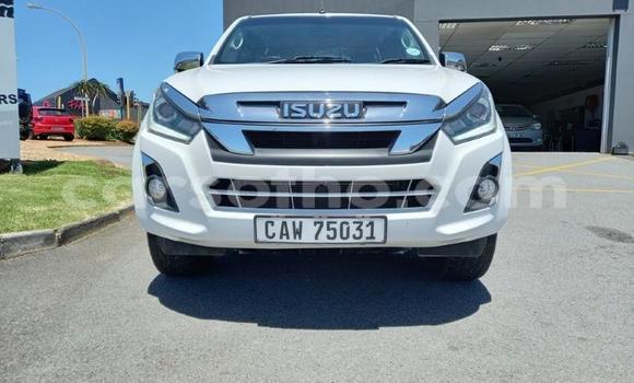 Buy Used Isuzu KB White Car in Maseru in Maseru Buy Used Isuzu KB White Car in Maseru in Maseru