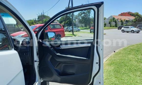 Buy Used Isuzu KB White Car in Maseru in Maseru Buy Used Isuzu KB White Car in Maseru in Maseru