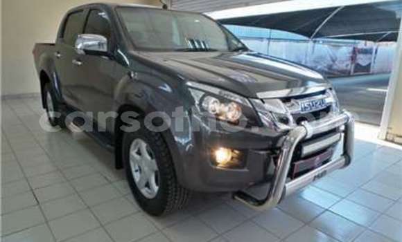 Acheter Occasion Voiture Isuzu KB Gris à Hlotse, Leribe Acheter Occasion Voiture Isuzu KB Gris à Hlotse, Leribe