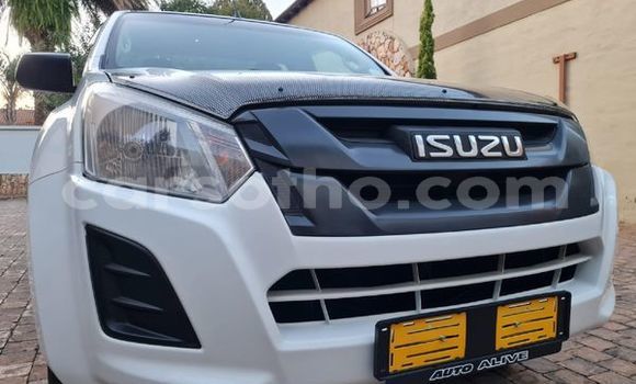 Acheter Occasion Voiture Isuzu KB Blanc à Maseru, Maseru Acheter Occasion Voiture Isuzu KB Blanc à Maseru, Maseru