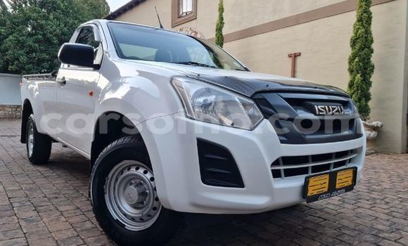 Acheter Occasion Voiture Isuzu KB Blanc à Maseru, Maseru Acheter Occasion Voiture Isuzu KB Blanc à Maseru, Maseru