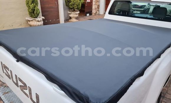 Acheter Occasion Voiture Isuzu KB Blanc à Maseru, Maseru Acheter Occasion Voiture Isuzu KB Blanc à Maseru, Maseru