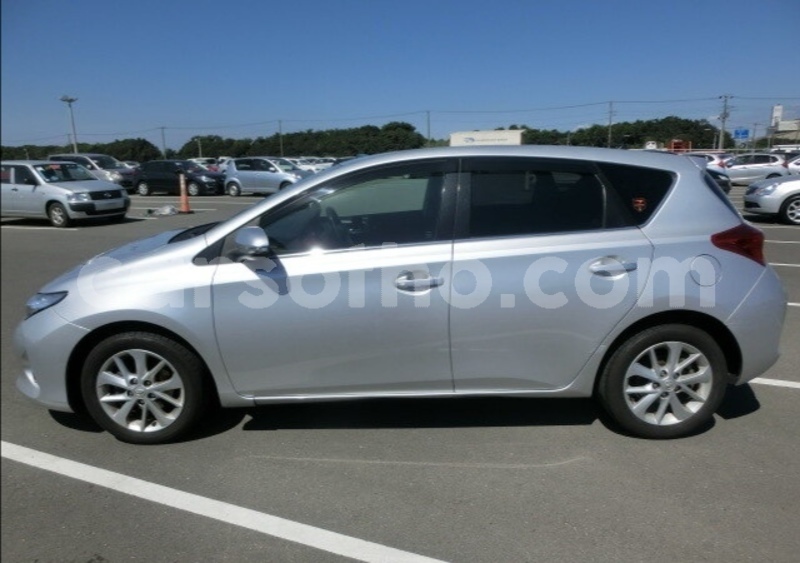 Big with watermark toyota auris maseru maseru 25276