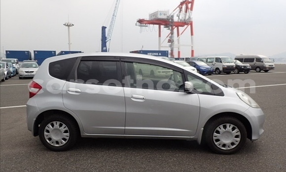 اشتري مستعمل Honda FIT Silver سيارة في Maseru في Maseru اشتري مستعمل Honda FIT Silver سيارة في Maseru في Maseru