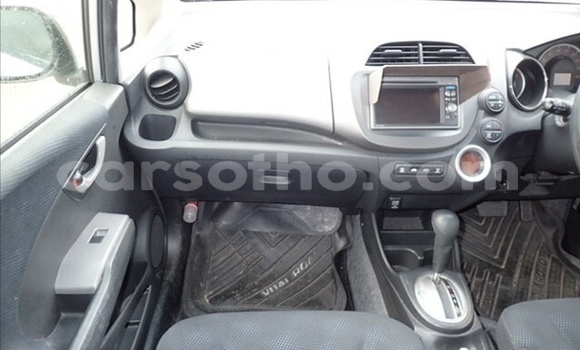 اشتري مستعمل Honda FIT Silver سيارة في Maseru في Maseru اشتري مستعمل Honda FIT Silver سيارة في Maseru في Maseru