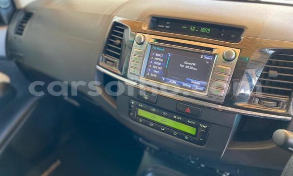 Acheter Occasion Voiture Toyota Fortuner Blanc à Maseru, Maseru Acheter Occasion Voiture Toyota Fortuner Blanc à Maseru, Maseru