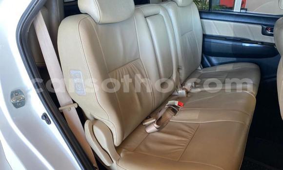 Acheter Occasion Voiture Toyota Fortuner Blanc à Maseru, Maseru Acheter Occasion Voiture Toyota Fortuner Blanc à Maseru, Maseru