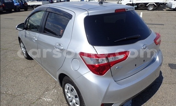 اشتري مستعمل Toyota Vitz Silver سيارة في Maseru في Maseru اشتري مستعمل Toyota Vitz Silver سيارة في Maseru في Maseru