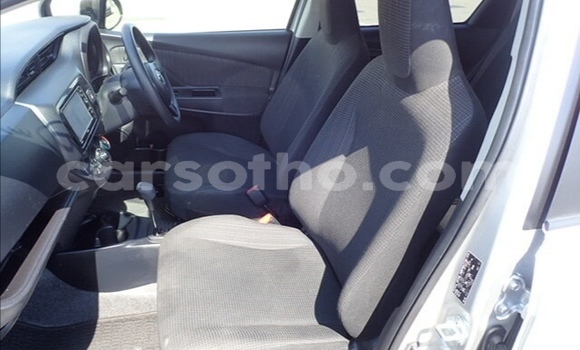 اشتري مستعمل Toyota Vitz Silver سيارة في Maseru في Maseru اشتري مستعمل Toyota Vitz Silver سيارة في Maseru في Maseru