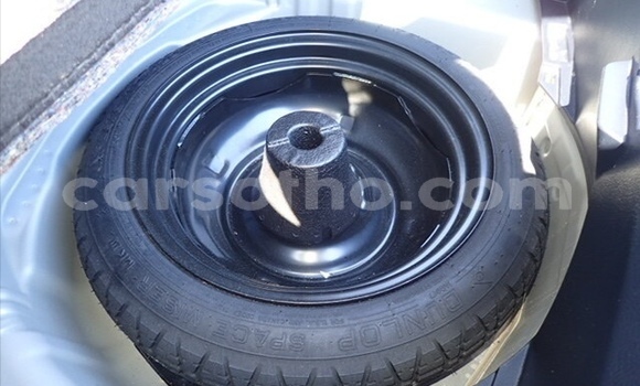 اشتري مستعمل Toyota Vitz Silver سيارة في Maseru في Maseru اشتري مستعمل Toyota Vitz Silver سيارة في Maseru في Maseru