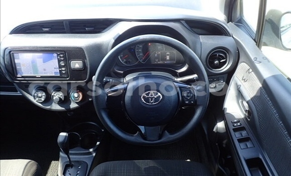اشتري مستعمل Toyota Vitz Silver سيارة في Maseru في Maseru اشتري مستعمل Toyota Vitz Silver سيارة في Maseru في Maseru