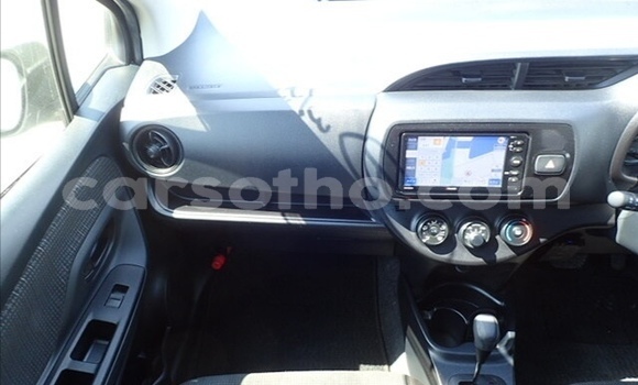 اشتري مستعمل Toyota Vitz Silver سيارة في Maseru في Maseru اشتري مستعمل Toyota Vitz Silver سيارة في Maseru في Maseru