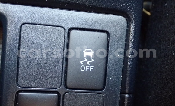 اشتري مستعمل Toyota Vitz Silver سيارة في Maseru في Maseru اشتري مستعمل Toyota Vitz Silver سيارة في Maseru في Maseru