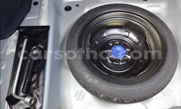 Sayi Na hannu Toyota Belta Silver Mota in Maseru a Maseru Sayi Na hannu Toyota Belta Silver Mota in Maseru a Maseru