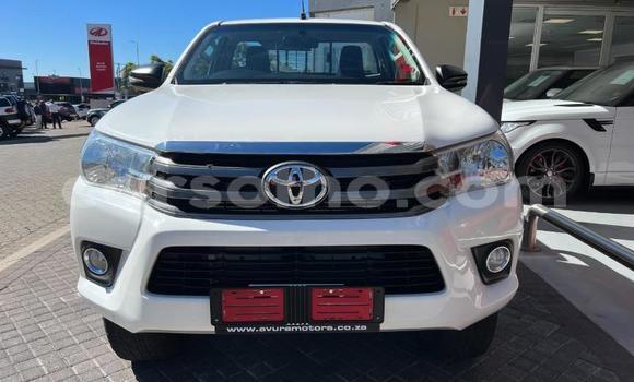 اشتري مستعمل Toyota Hilux White سيارة في Maseru في Maseru اشتري مستعمل Toyota Hilux White سيارة في Maseru في Maseru