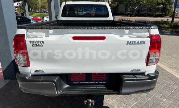 اشتري مستعمل Toyota Hilux White سيارة في Maseru في Maseru اشتري مستعمل Toyota Hilux White سيارة في Maseru في Maseru