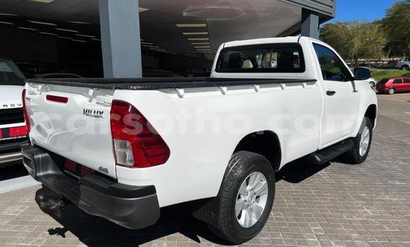 اشتري مستعمل Toyota Hilux White سيارة في Maseru في Maseru اشتري مستعمل Toyota Hilux White سيارة في Maseru في Maseru