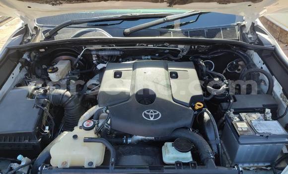اشتري مستعمل Toyota Hilux White سيارة في Maseru في Maseru اشتري مستعمل Toyota Hilux White سيارة في Maseru في Maseru