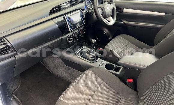 اشتري مستعمل Toyota Hilux White سيارة في Maseru في Maseru اشتري مستعمل Toyota Hilux White سيارة في Maseru في Maseru