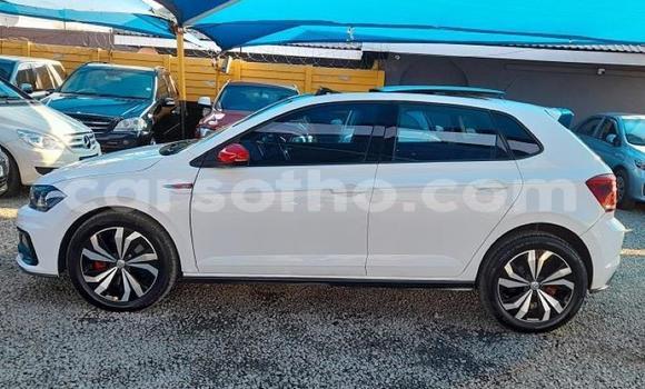 Acheter Occasion Voiture Volkswagen Polo GTI Blanc à Maputsoe, Leribe Acheter Occasion Voiture Volkswagen Polo GTI Blanc à Maputsoe, Leribe